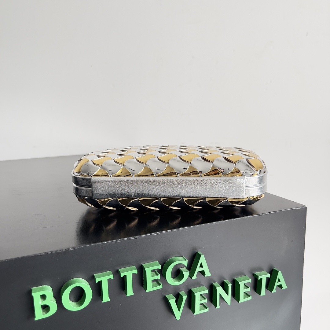 Bottega Veneta Hobo Bags